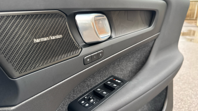 Volvo Xc40 170kW Recharge Ultimate 69kWh 5dr Auto Electric Estate